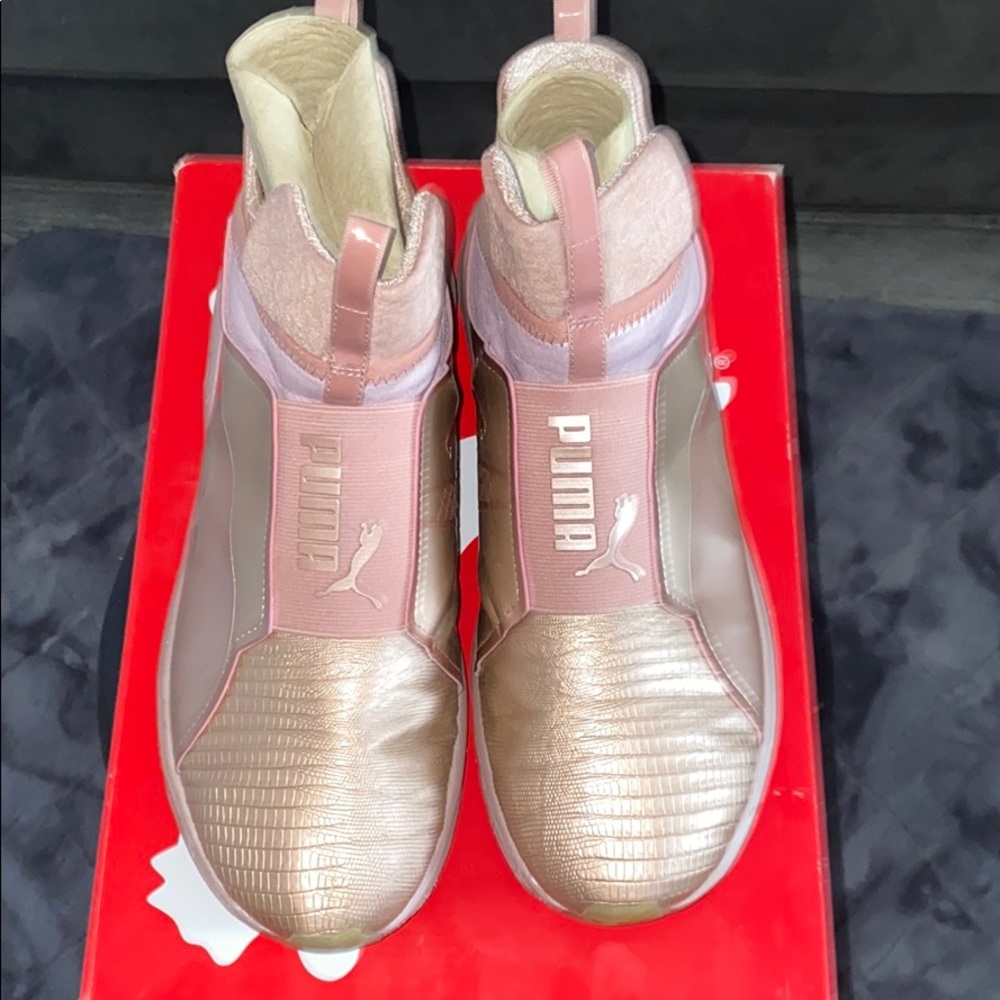 Rose gold metallic pumas